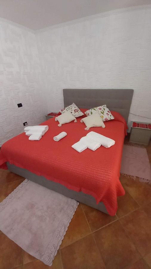 Appartamento In Zona Residenziale 奥罗塞伊 外观 照片